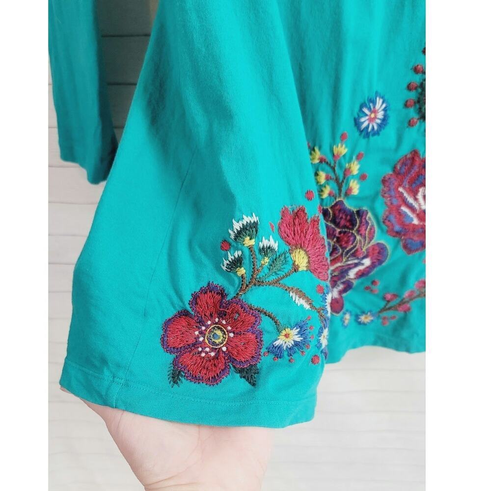 Johnny Was LA Embroidered Ruffle Button Front Teal Long Sleeve Blouse, sz Med - Picture 6 of 15